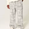 Superweite Jogginghose mit Camouflage-Muster