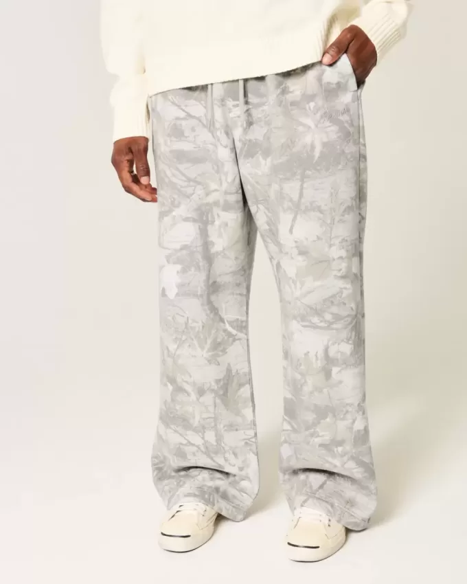 Superweite Jogginghose mit Camouflage-Muster