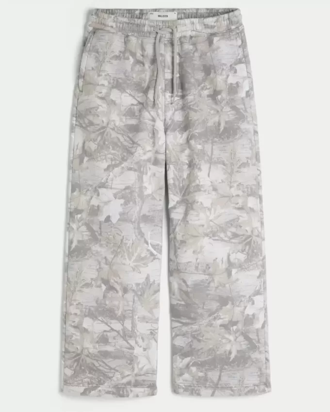 Superweite Jogginghose mit Camouflage-Muster