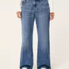 Tief sitzende Baggy-Jeans in dunkler Waschung