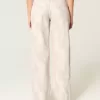 Tief sitzende Baggy-Jeans mit Reh-Print
