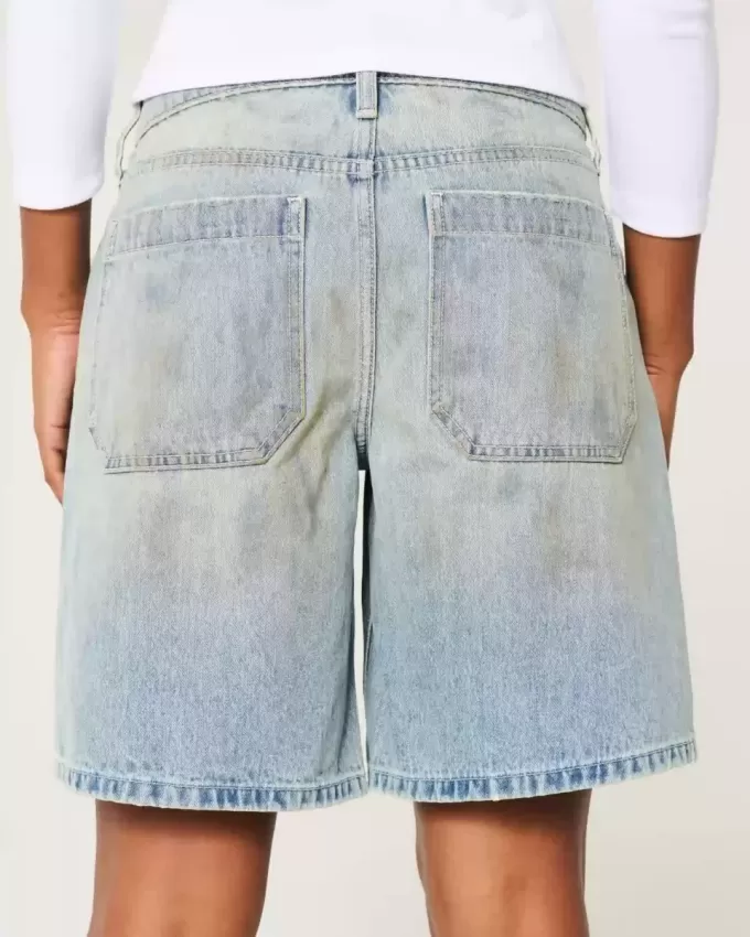 Tief sitzende getönte Baggy-Jeans in Schlammwaschung