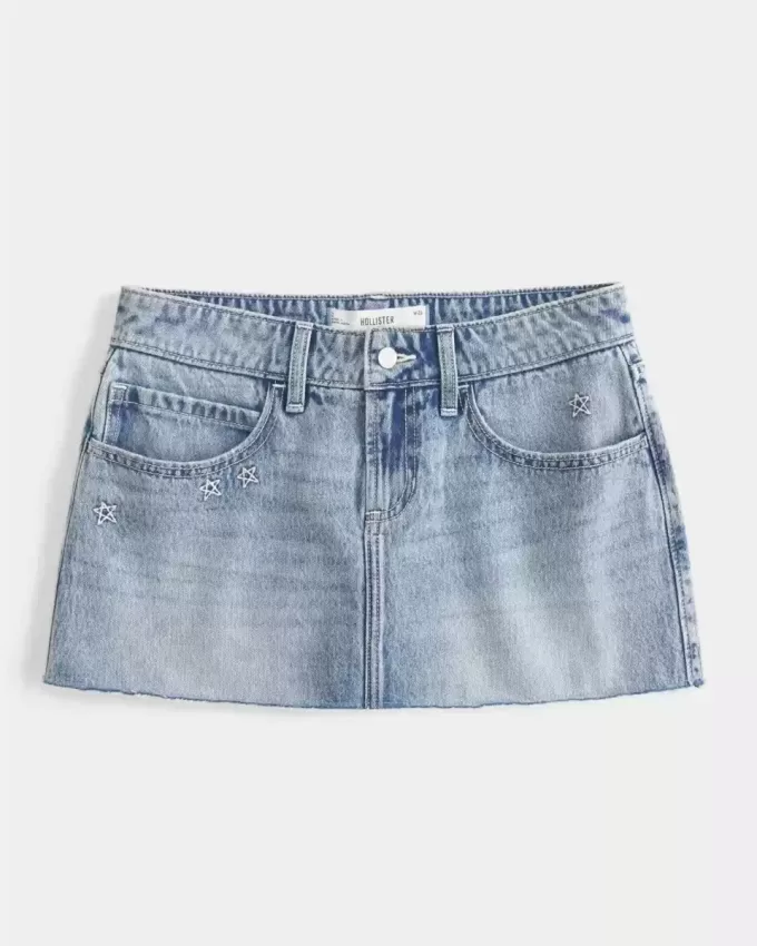 Tief sitzender Mini-Jeansrock mit Sternstickerei
