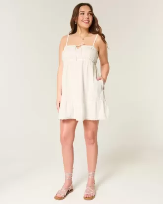 Trägerloses Babydoll-Kleid mit Stickerei