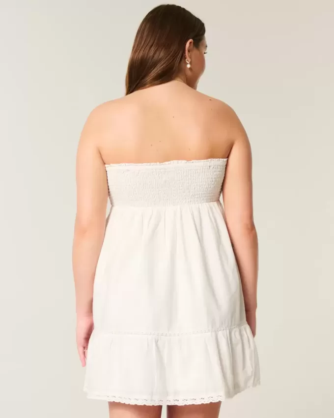 Trägerloses Babydoll-Kleid mit Stickerei