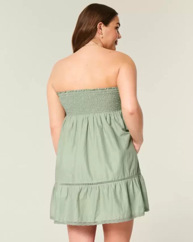 Trägerloses Babydoll-Kleid mit Stickerei