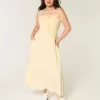 Trägerloses, gesmoktes Maxikleid Trägerloses, gesmoktes Maxikleid
