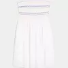 Trägerloses, gesmoktes Minikleid Trägerloses, gesmoktes Minikleid