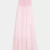 Trägerloses Maxikleid im Häkel-Stil-Mix
