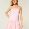Trägerloses Minikleid aus Strickgewebe mit tiefer Taille