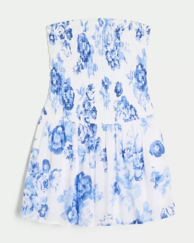 Trägerloses Minikleid mit gesmoktem Oberteil