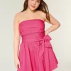 Trägerloses Minikleid mit Schleife