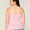 Trägerloses Pullover-Tube-Top im Häkel-Stil