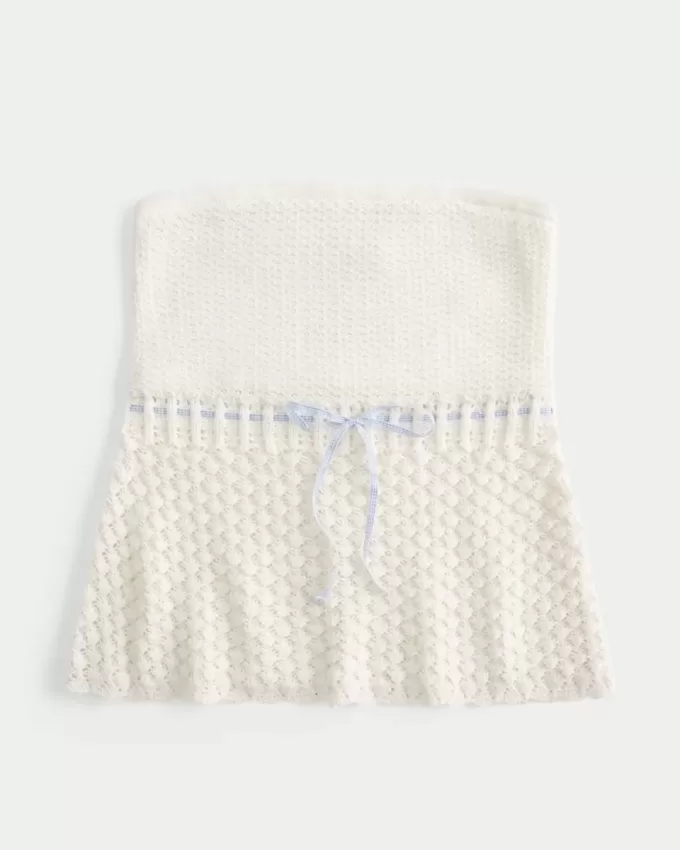 Trägerloses Pullover-Tube-Top im Häkel-Stil
