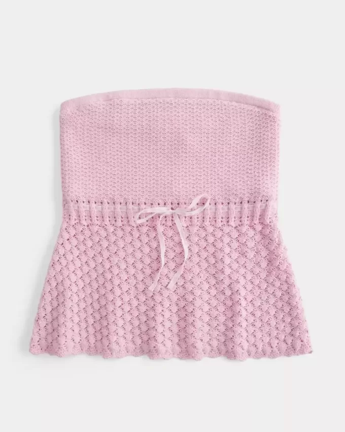 Trägerloses Pullover-Tube-Top im Häkel-Stil
