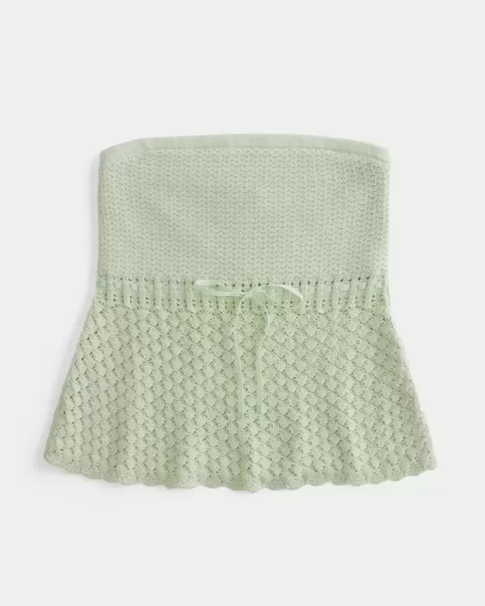 Trägerloses Pullover-Tube-Top im Häkel-Stil