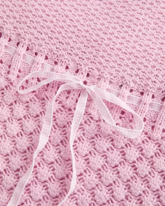 Trägerloses Pullover-Tube-Top im Häkel-Stil