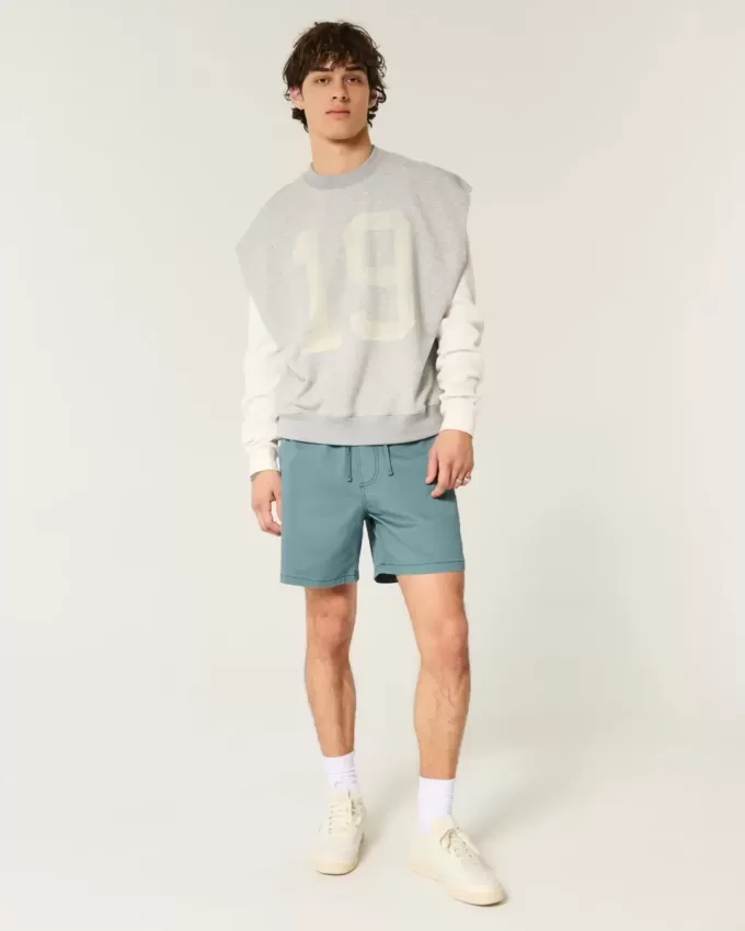 Twill-Shorts zum Überziehen bis zur Mitte des Oberschenkels Twill-Shorts zum Überziehen bis zur Mitte des Oberschenkels