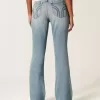 Ultra Low-Rise Flare Jeans mit mittlerer Waschung Ultra Low-Rise Flare Jeans mit mittlerer Waschung