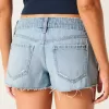 Ultra Low Rise Ripped Mini-Jeansshorts in mittlerer Waschung