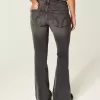 Ultra Low-Rise verwaschene schwarze Schlagjeans