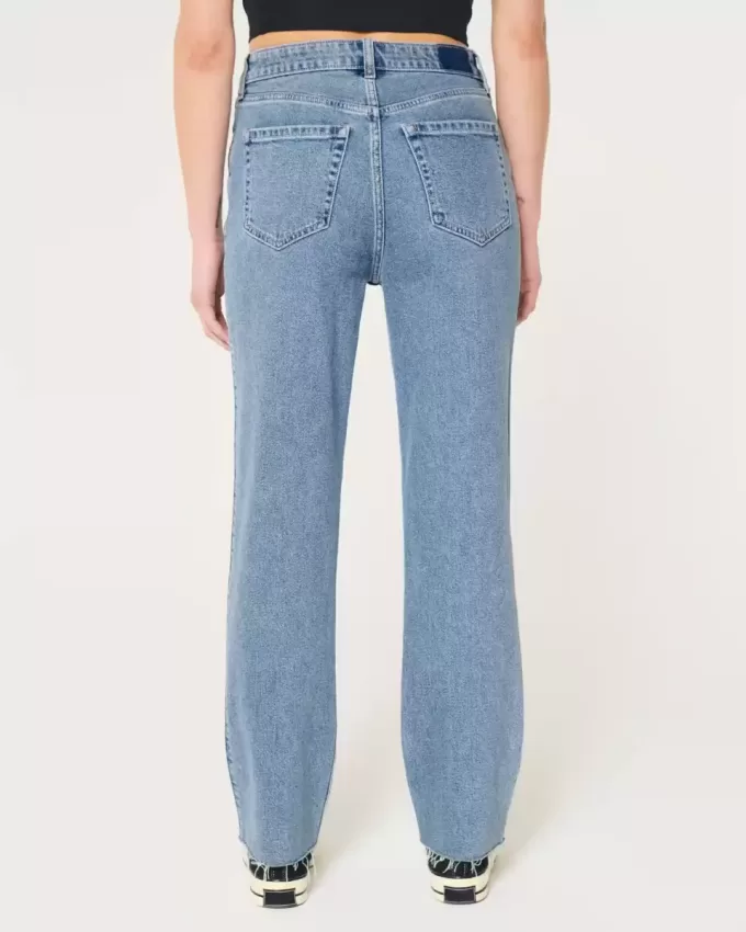 Ultrahoch geschnittene Straight-Jeans im Stil der 90er mit mittlerer Waschung