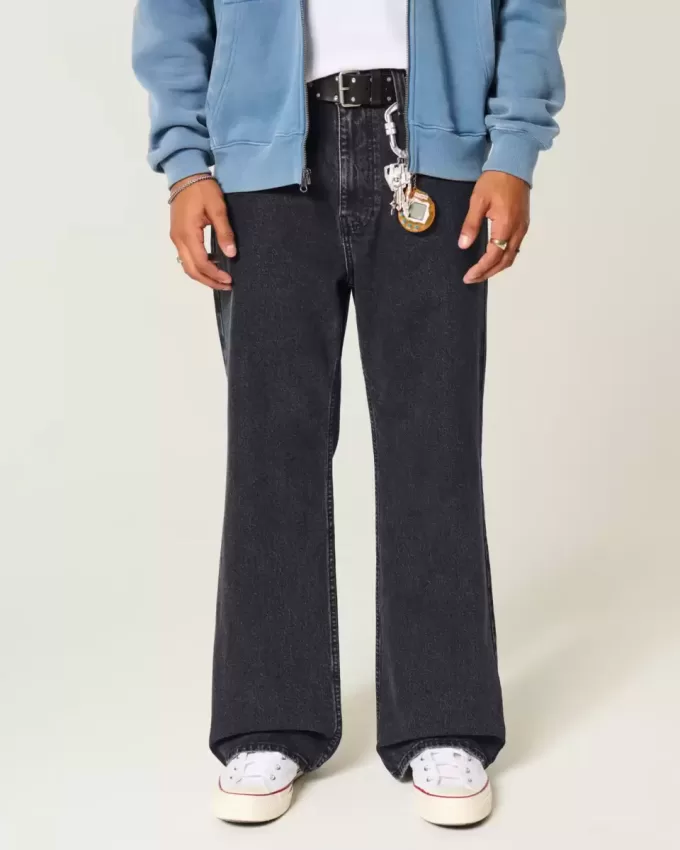 Verwaschene schwarze Baggy-Bootcut-Jeans