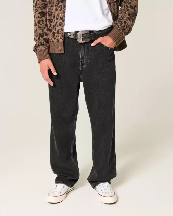 Verwaschene schwarze Baggy-Jeans mit Nieten