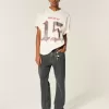 Verwaschene schwarze, lockere Jeans