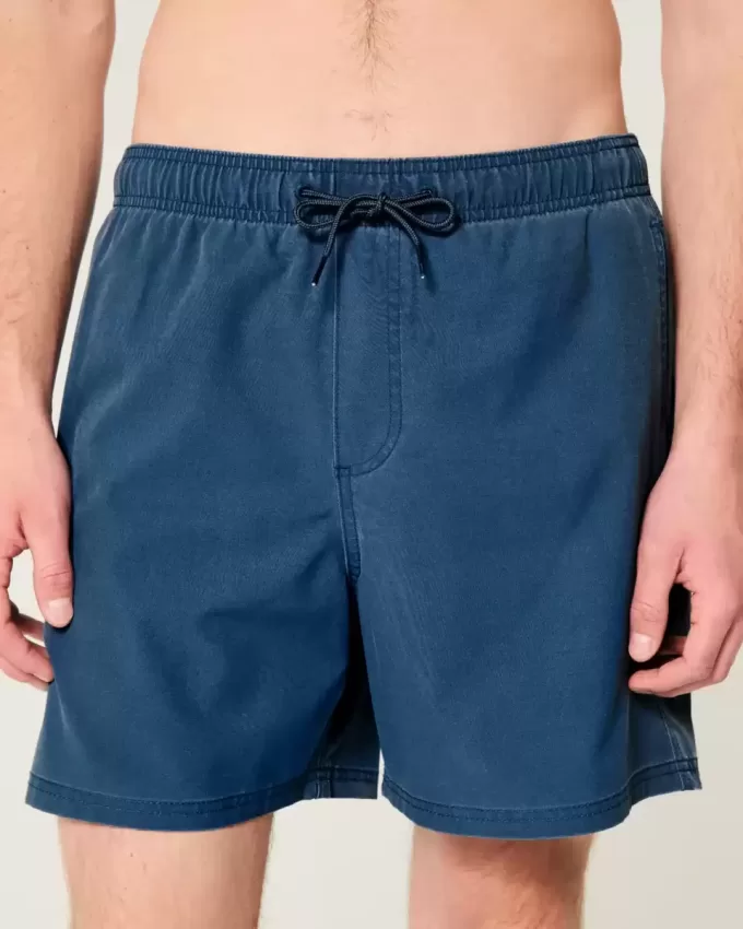 Volley-Badehose bis zur Mitte des Oberschenkels
