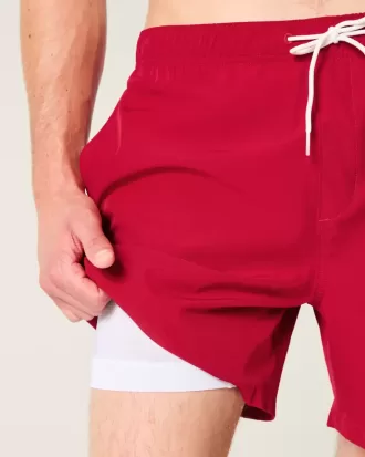 Volley-Badehose bis zur Mitte des Oberschenkels