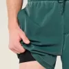 Volley-Badehose bis zur Mitte des Oberschenkels Volley-Badehose bis zur Mitte des Oberschenkels