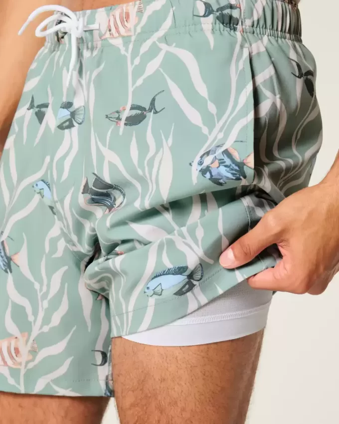 Volley-Badehose bis zur Mitte des Oberschenkels