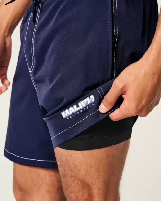 Volley-Badehose bis zur Mitte des Oberschenkels