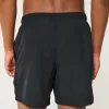 Volley-Badehose bis zur Mitte des Oberschenkels