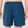 Volley-Badehose bis zur Mitte des Oberschenkels