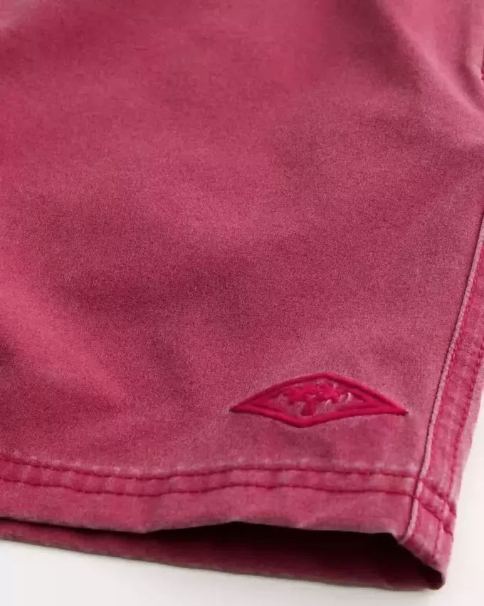Volley-Badehose bis zur Mitte des Oberschenkels