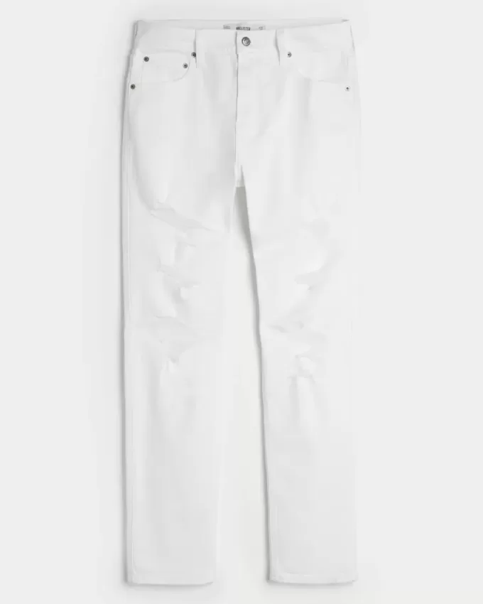 Weiße, sportliche Röhrenjeans