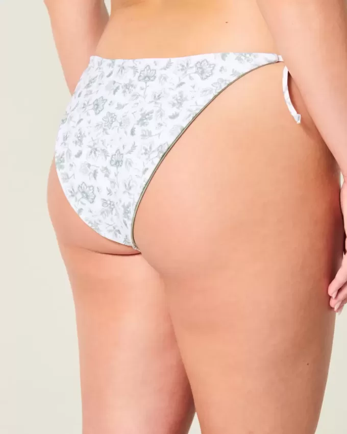 Wendbares, freches Bikinihöschen mit seitlicher Schnürung