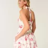 Zweilagiges, gesmoktes Neckholder-Skortkleid