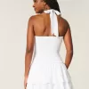 Zweilagiges, gesmoktes Neckholder-Skortkleid
