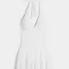 Zweilagiges, gesmoktes Neckholder-Skortkleid